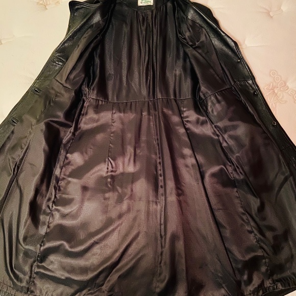 1960’s Black Leather Coat - Picture 4 of 11